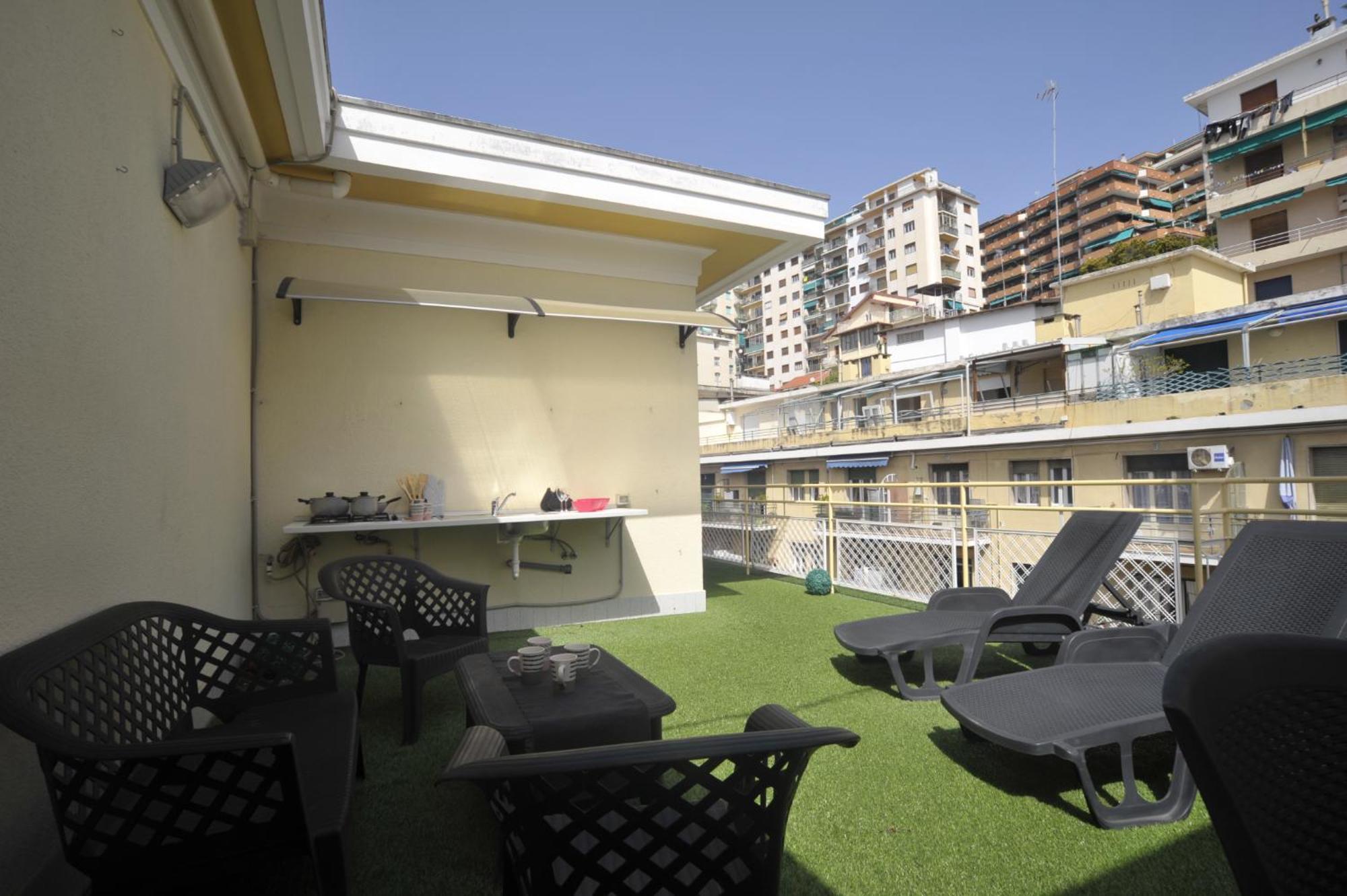 Casa Rosa Lucia Centrale Con Parcheggio Санремо Экстерьер фото